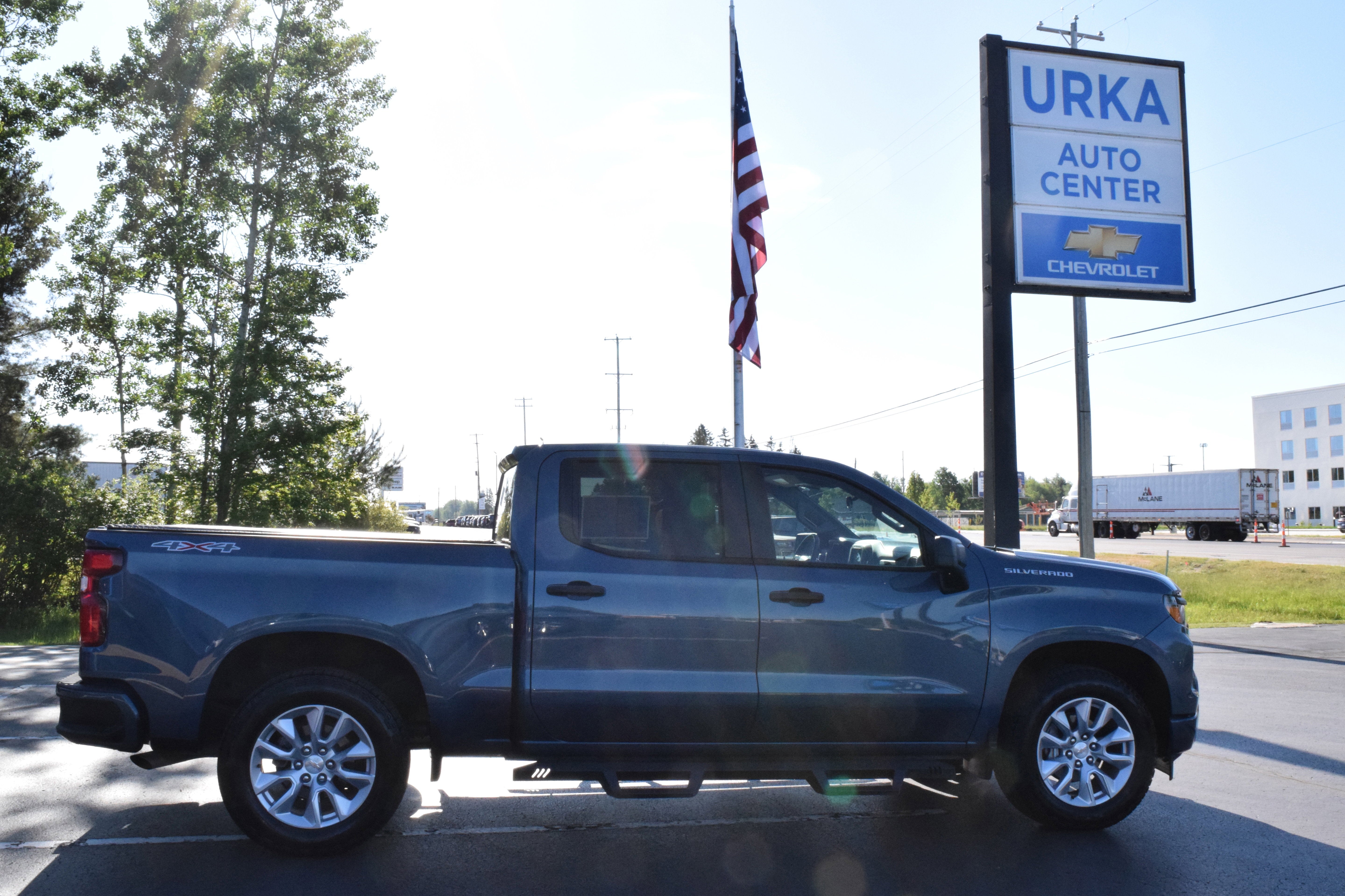 2024 Chevrolet Silverado 1500 Custom