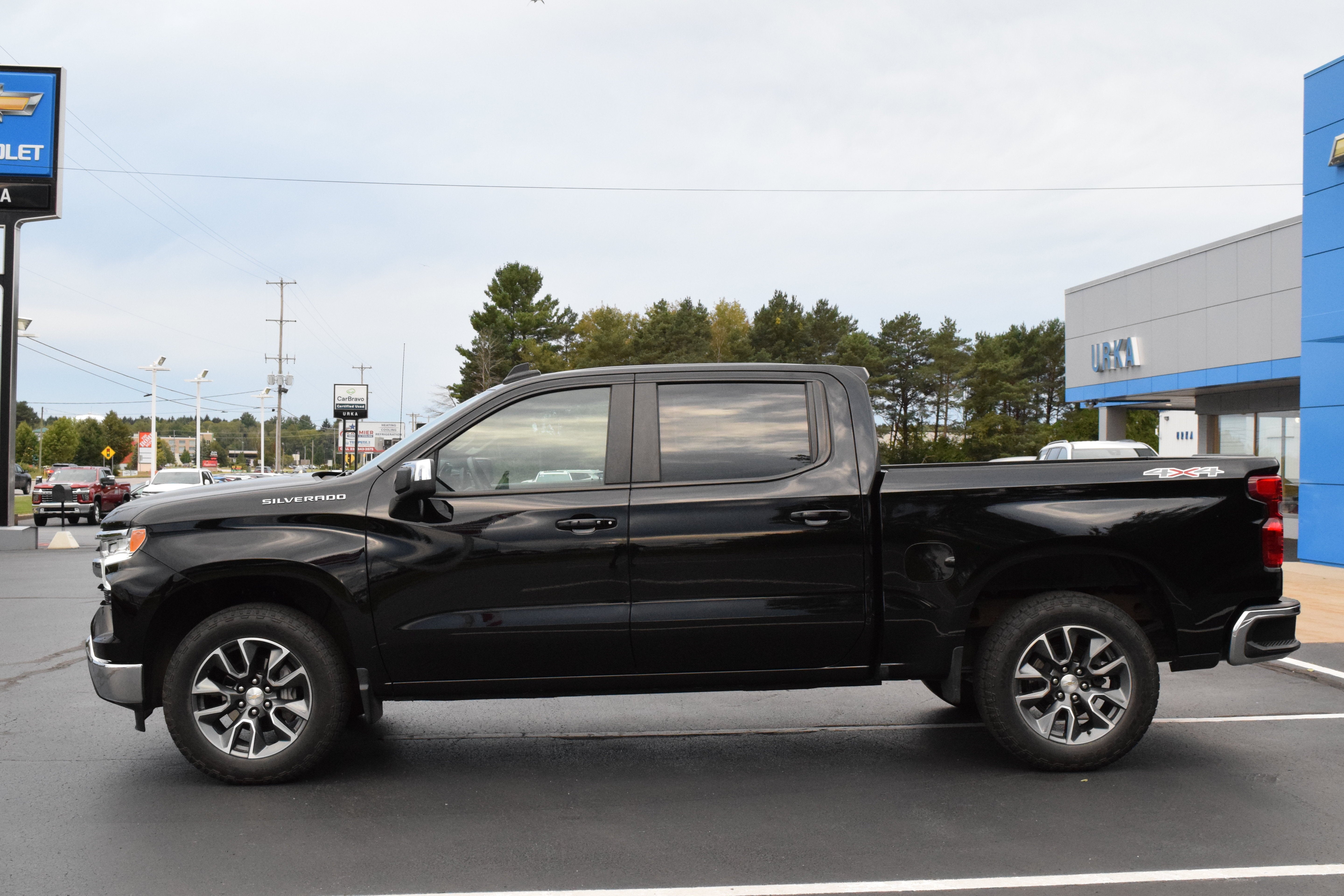 2024 Chevrolet Silverado 1500 LT (2FL)