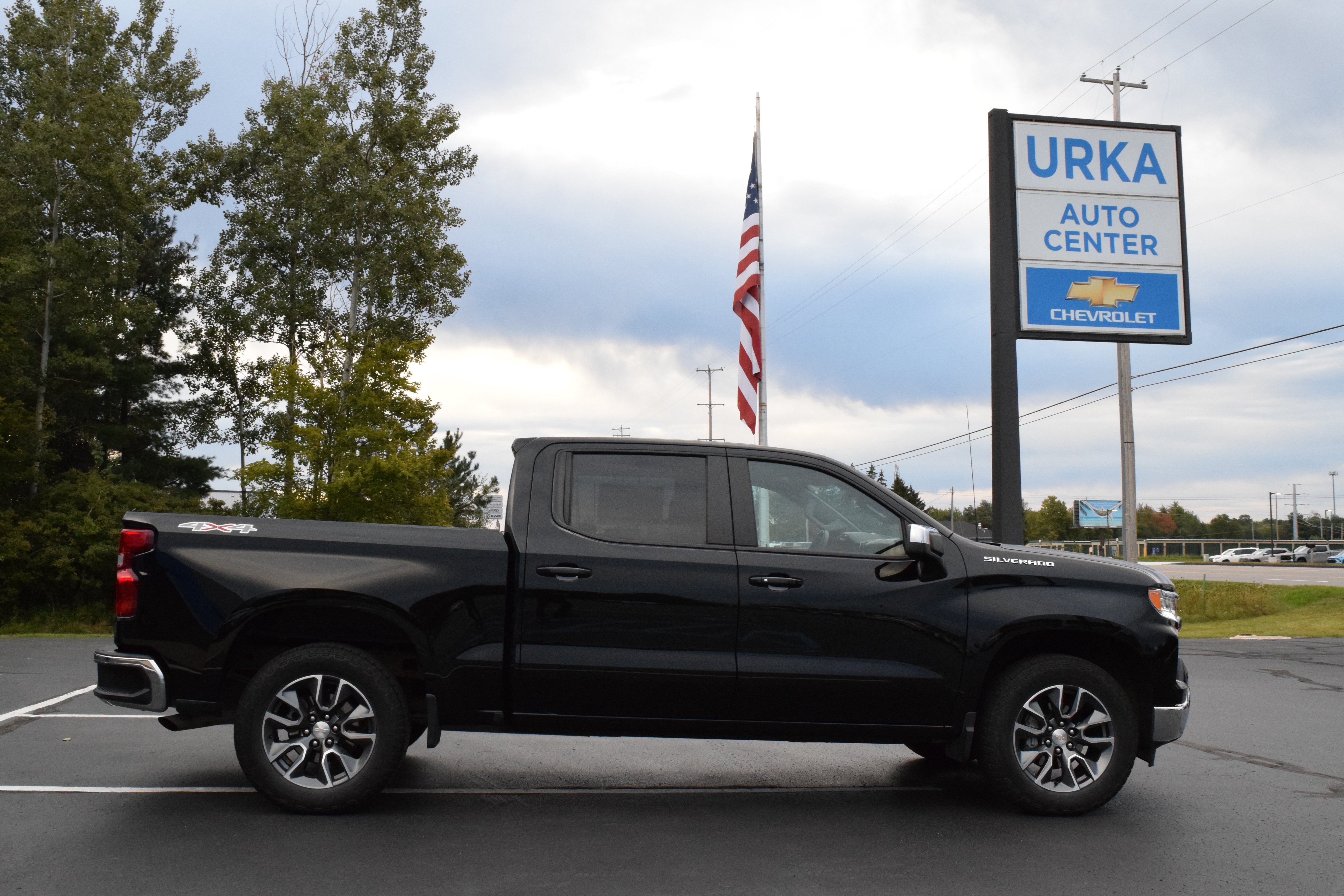 2024 Chevrolet Silverado 1500 LT (2FL)