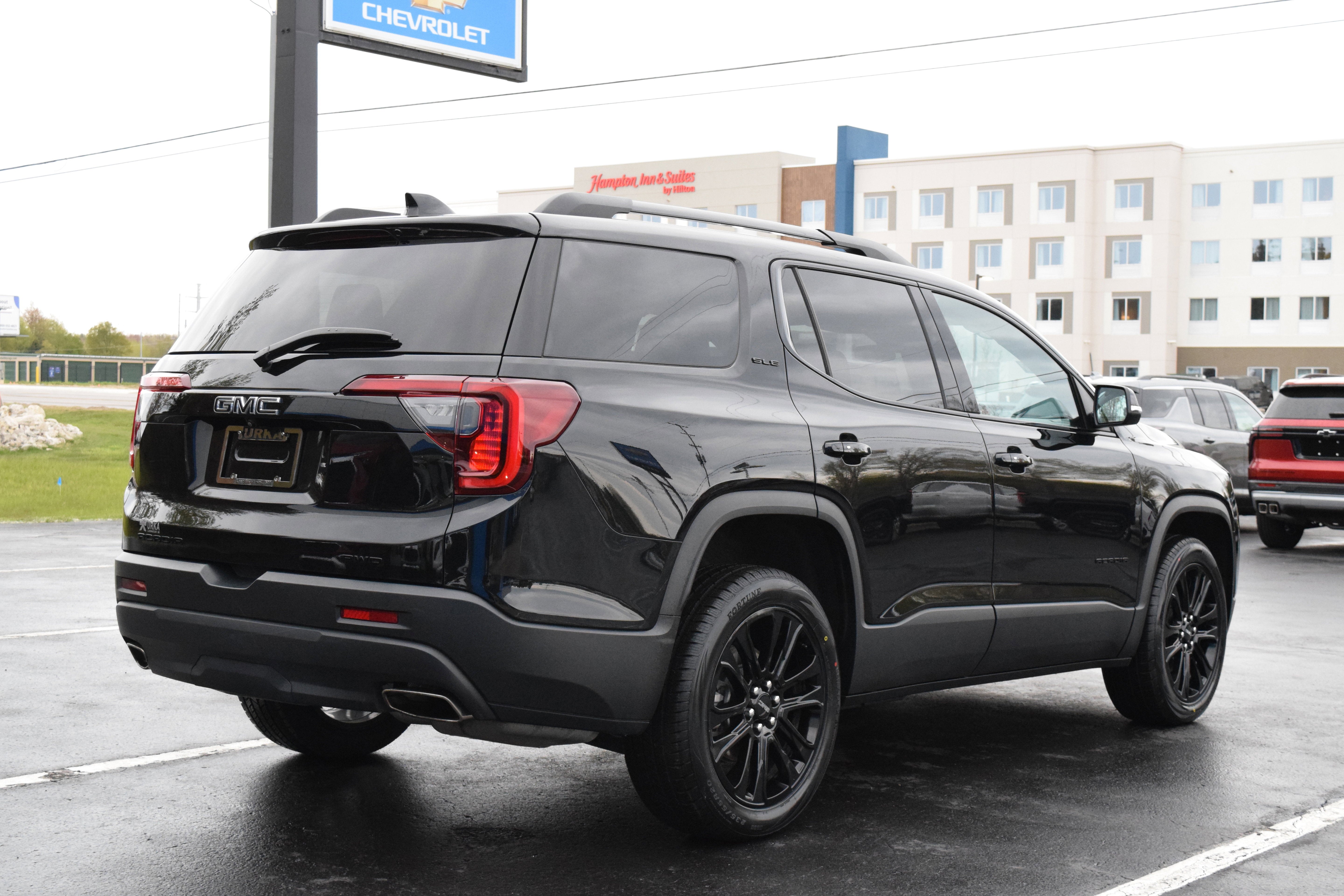 2023 GMC Acadia SLE