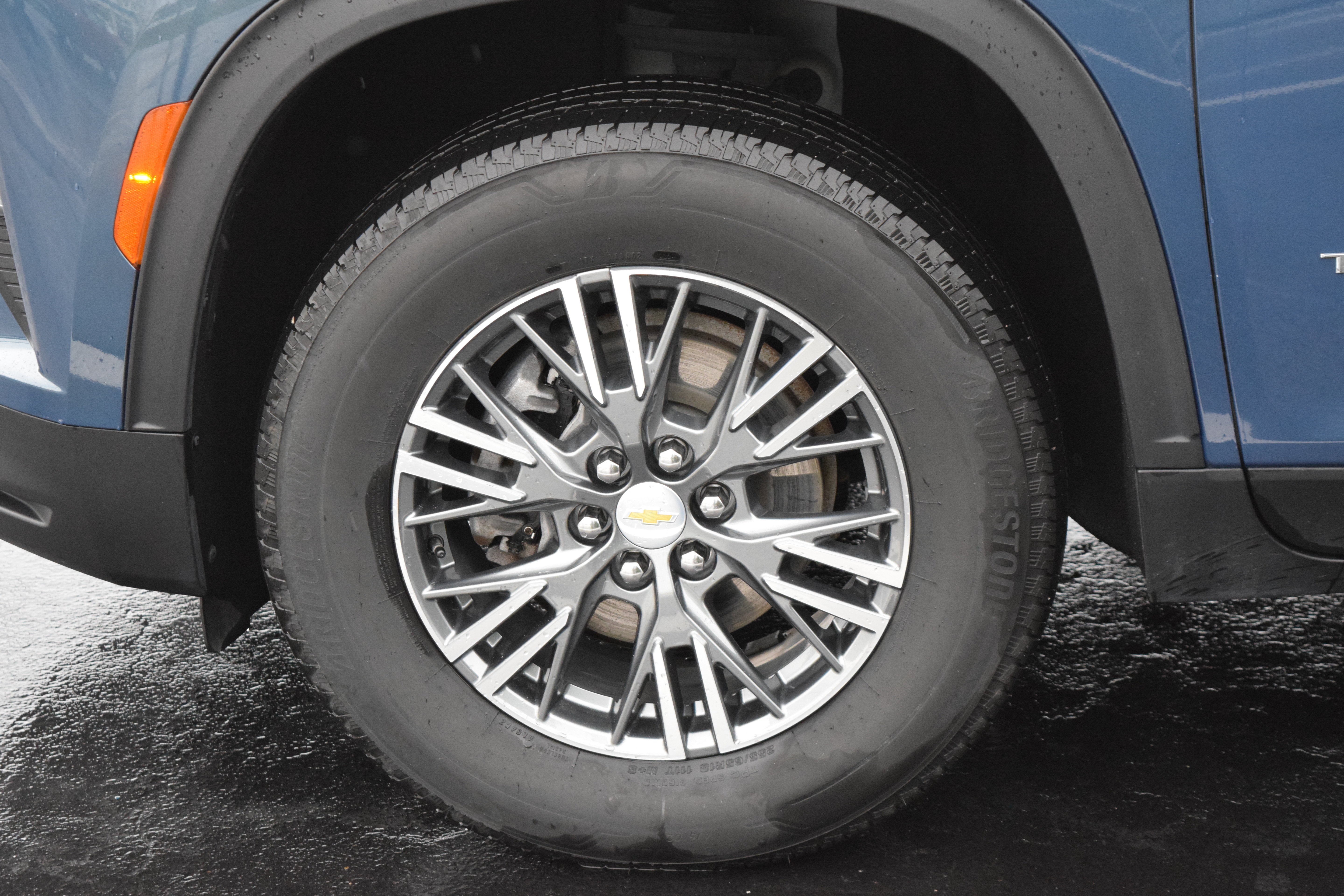 2024 Chevrolet Traverse LT