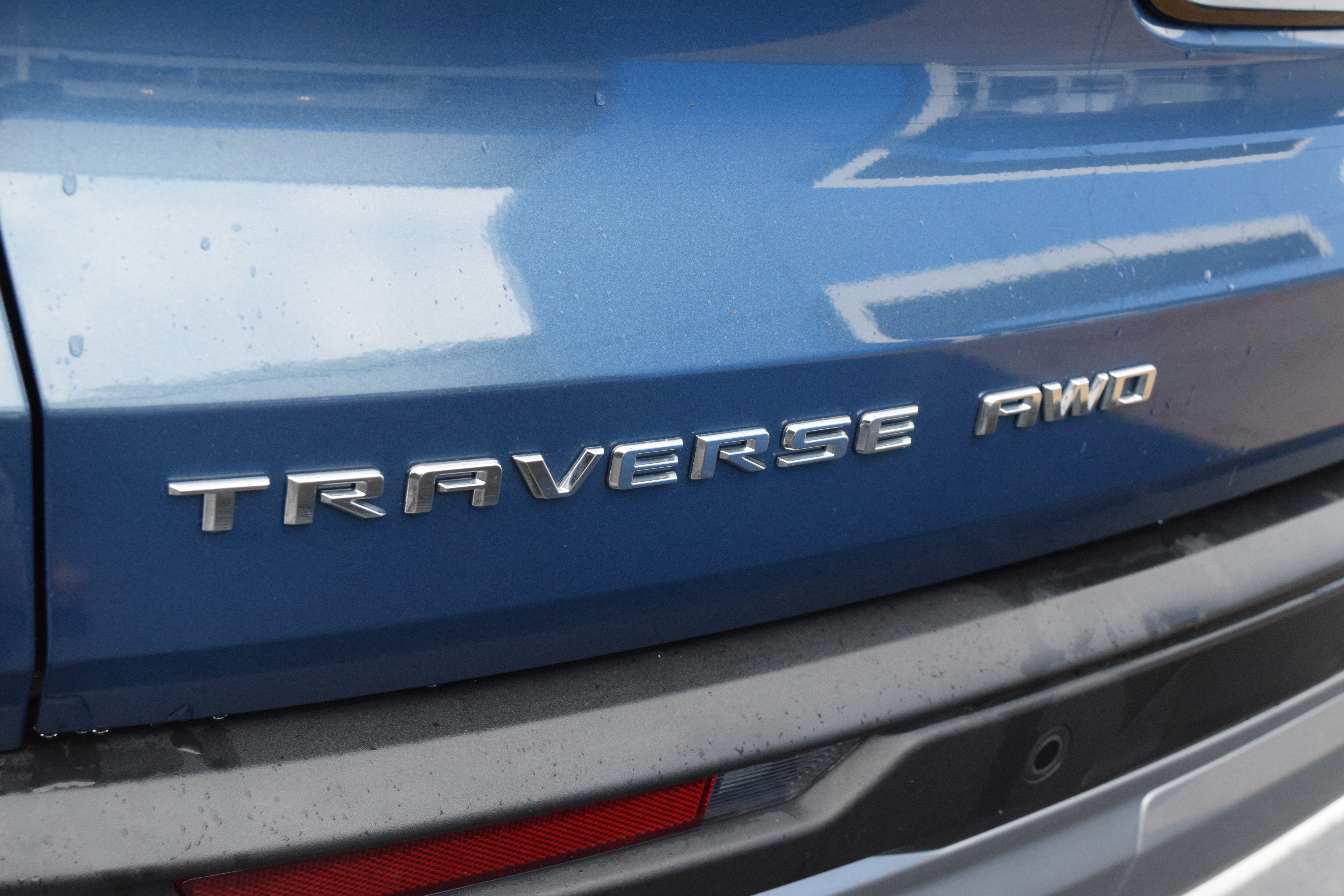 2024 Chevrolet Traverse LT