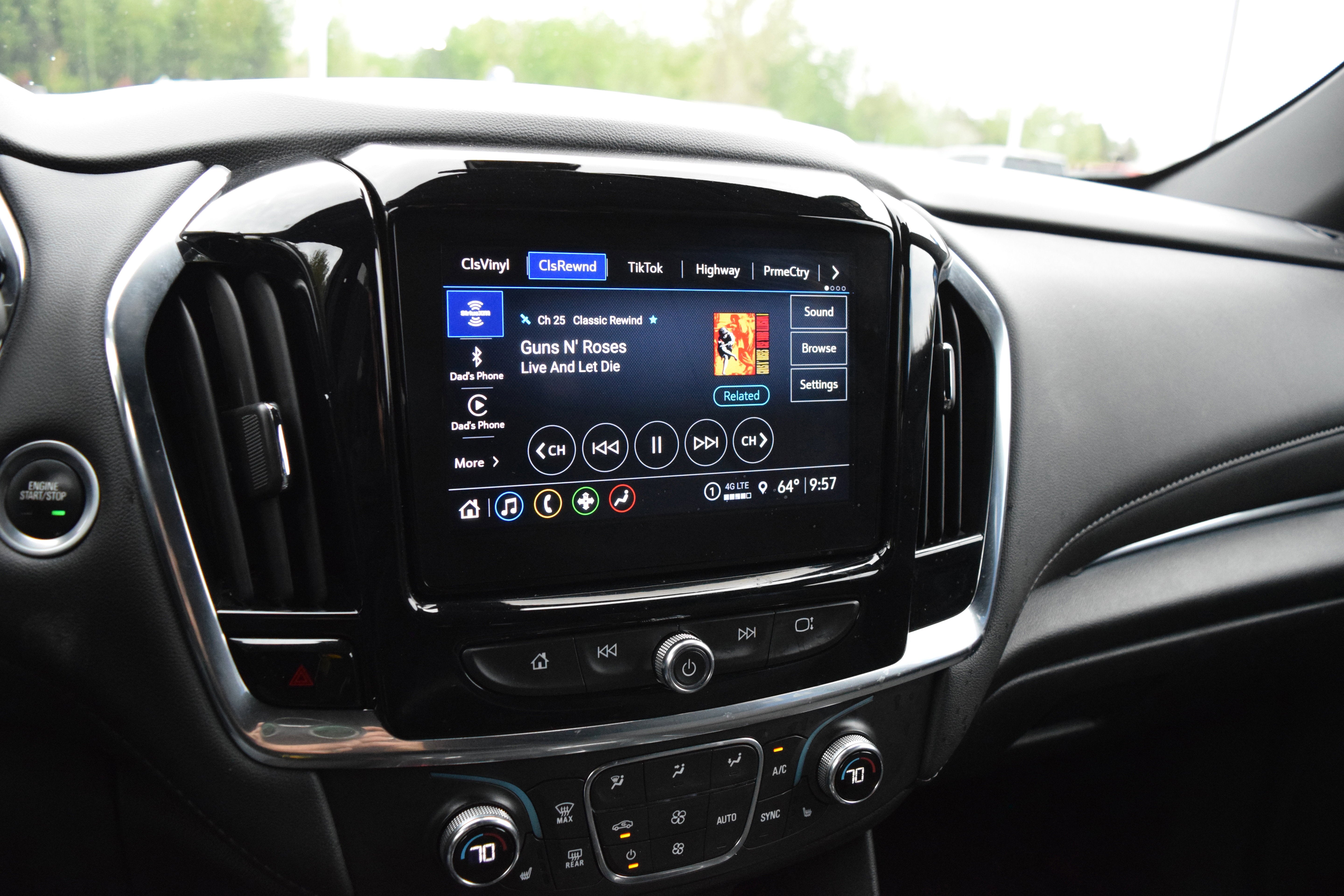 2023 Chevrolet Traverse LT Cloth