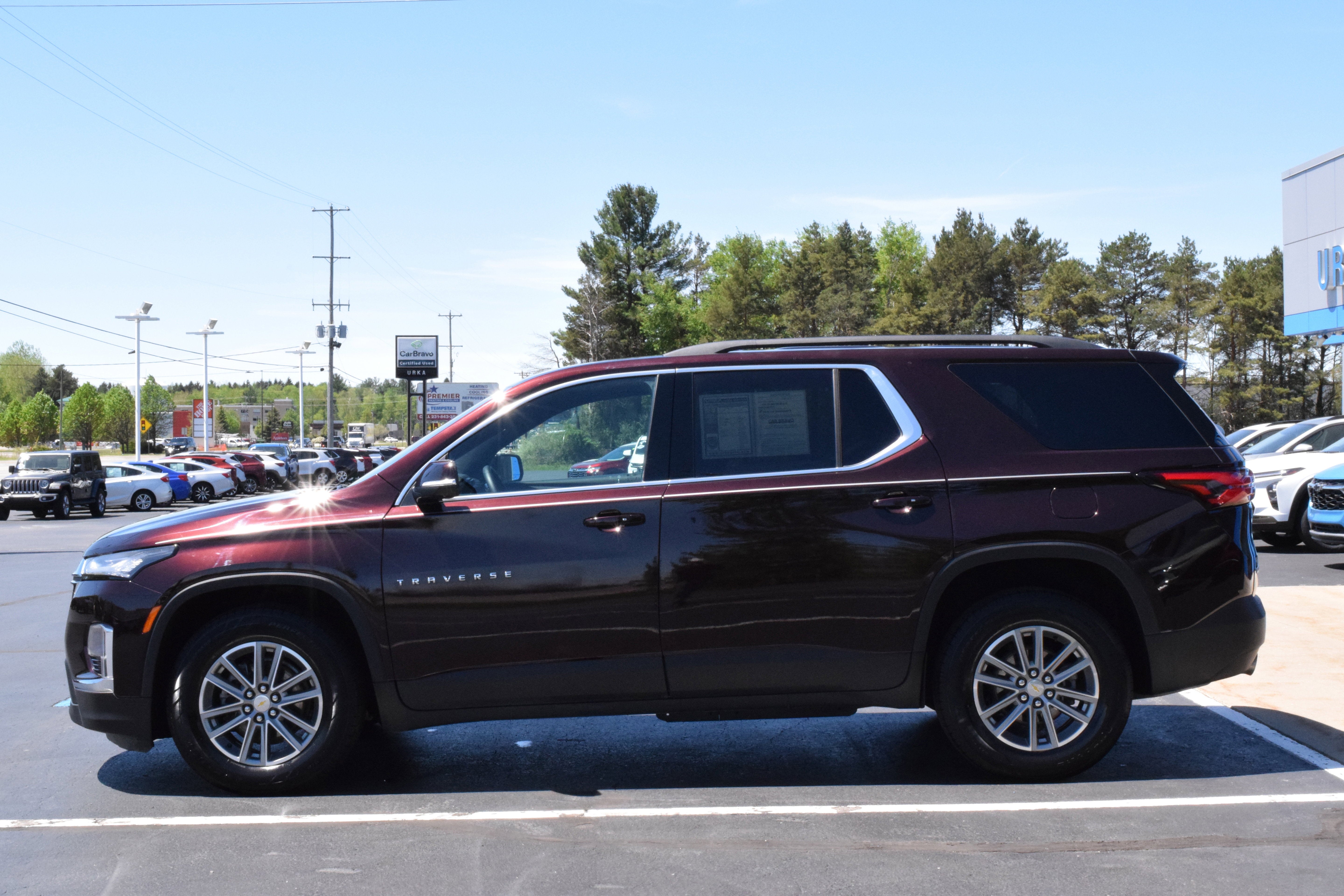 2023 Chevrolet Traverse LT Cloth