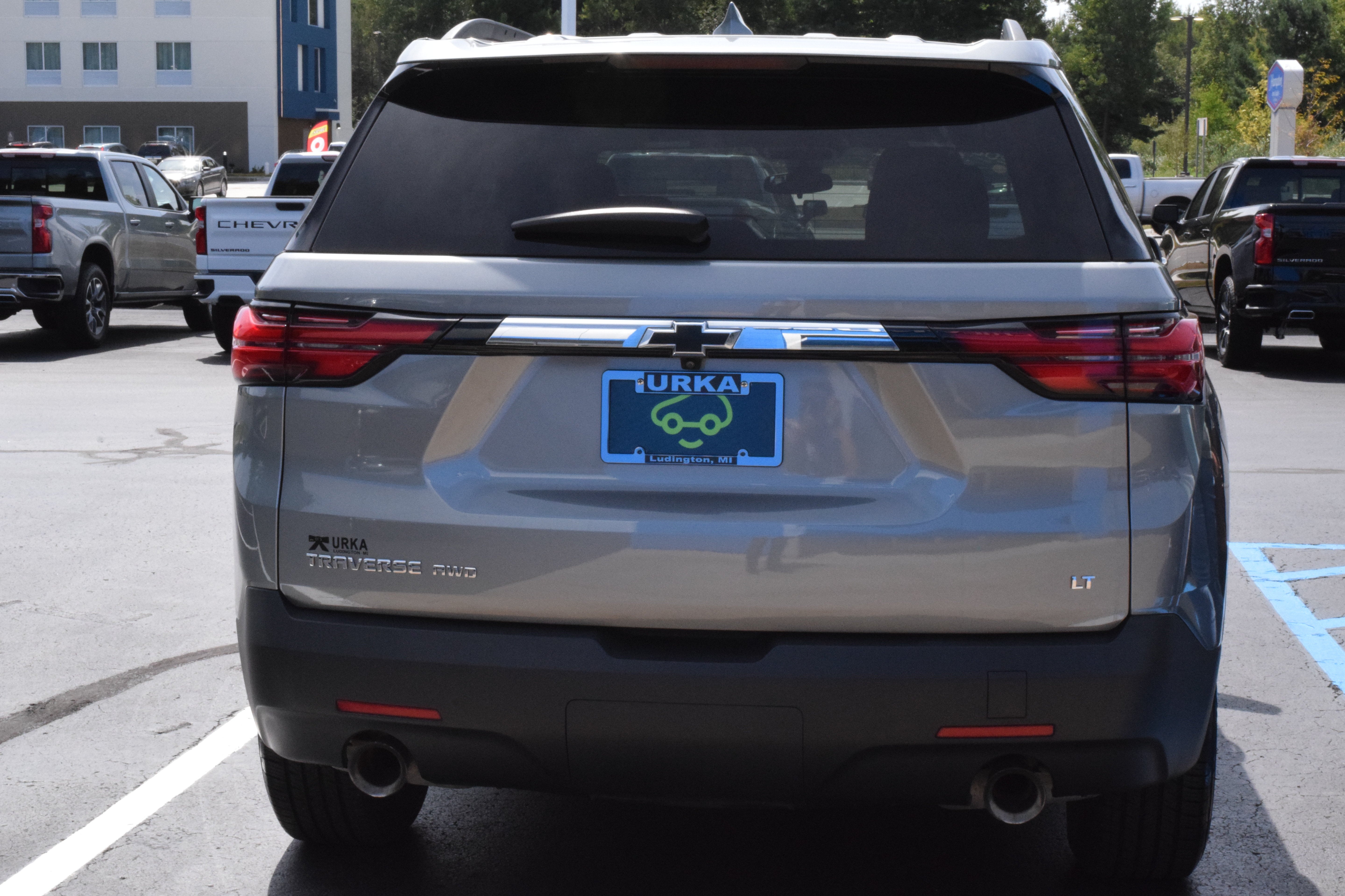 2023 Chevrolet Traverse LT Cloth