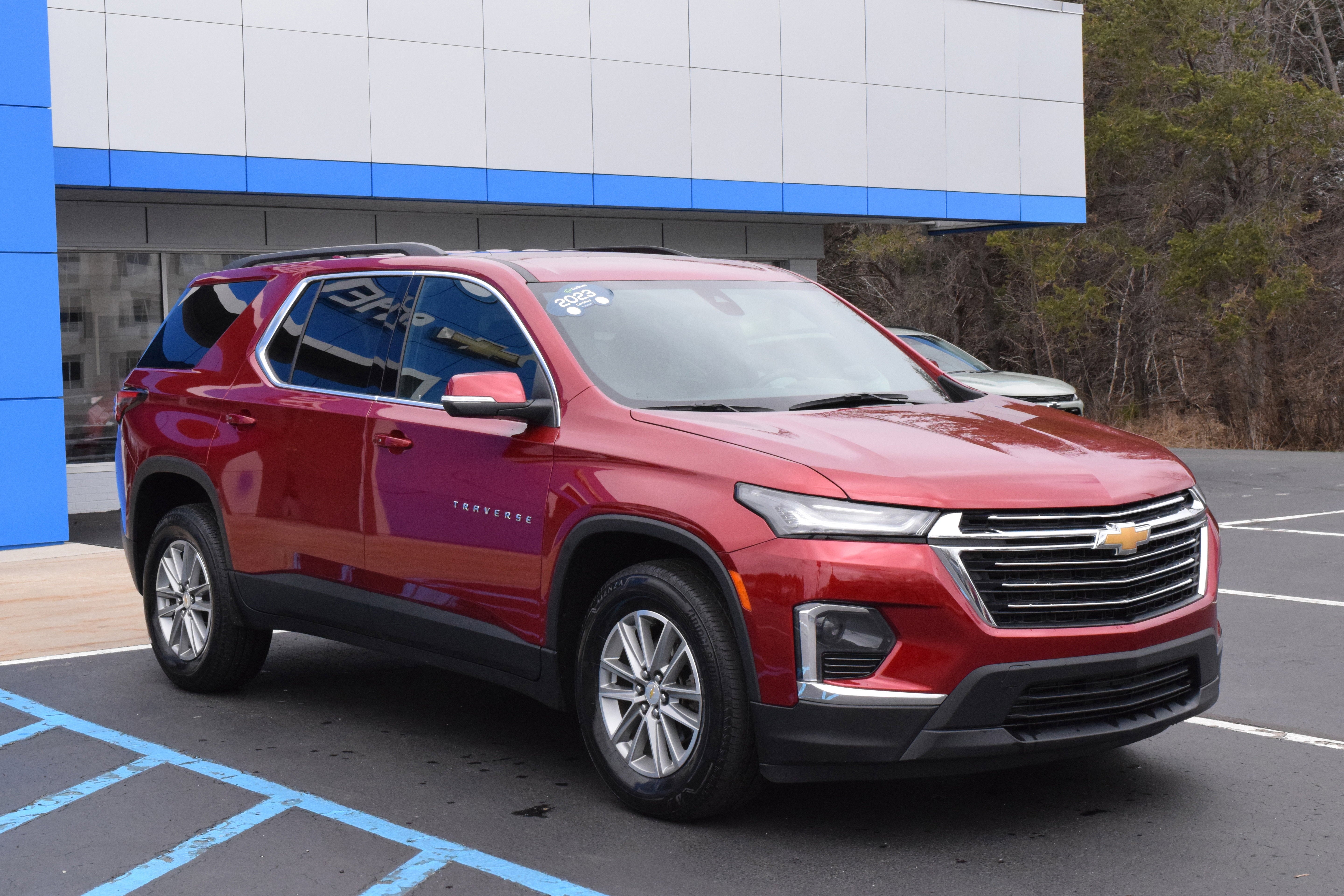 2023 Chevrolet Traverse LT Cloth