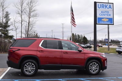 2023 Chevrolet Traverse LT Cloth