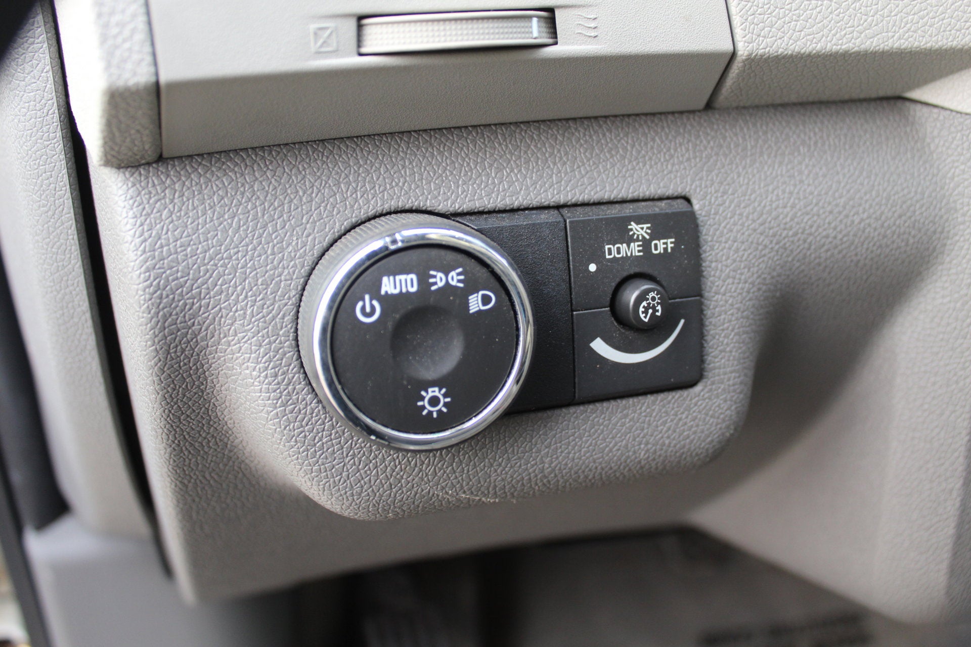 2012 Chevrolet Traverse LS