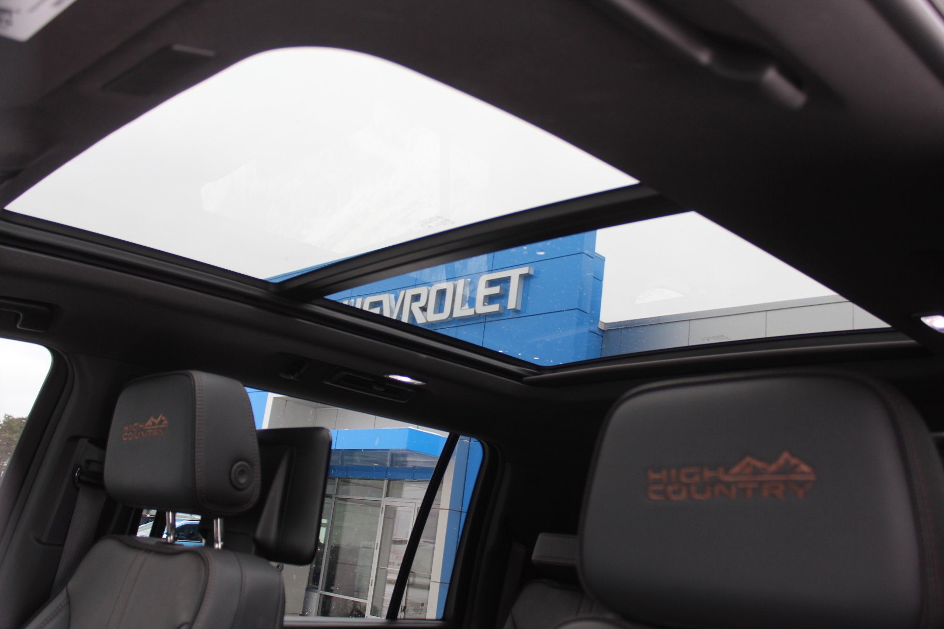 2025 Chevrolet Suburban High Country