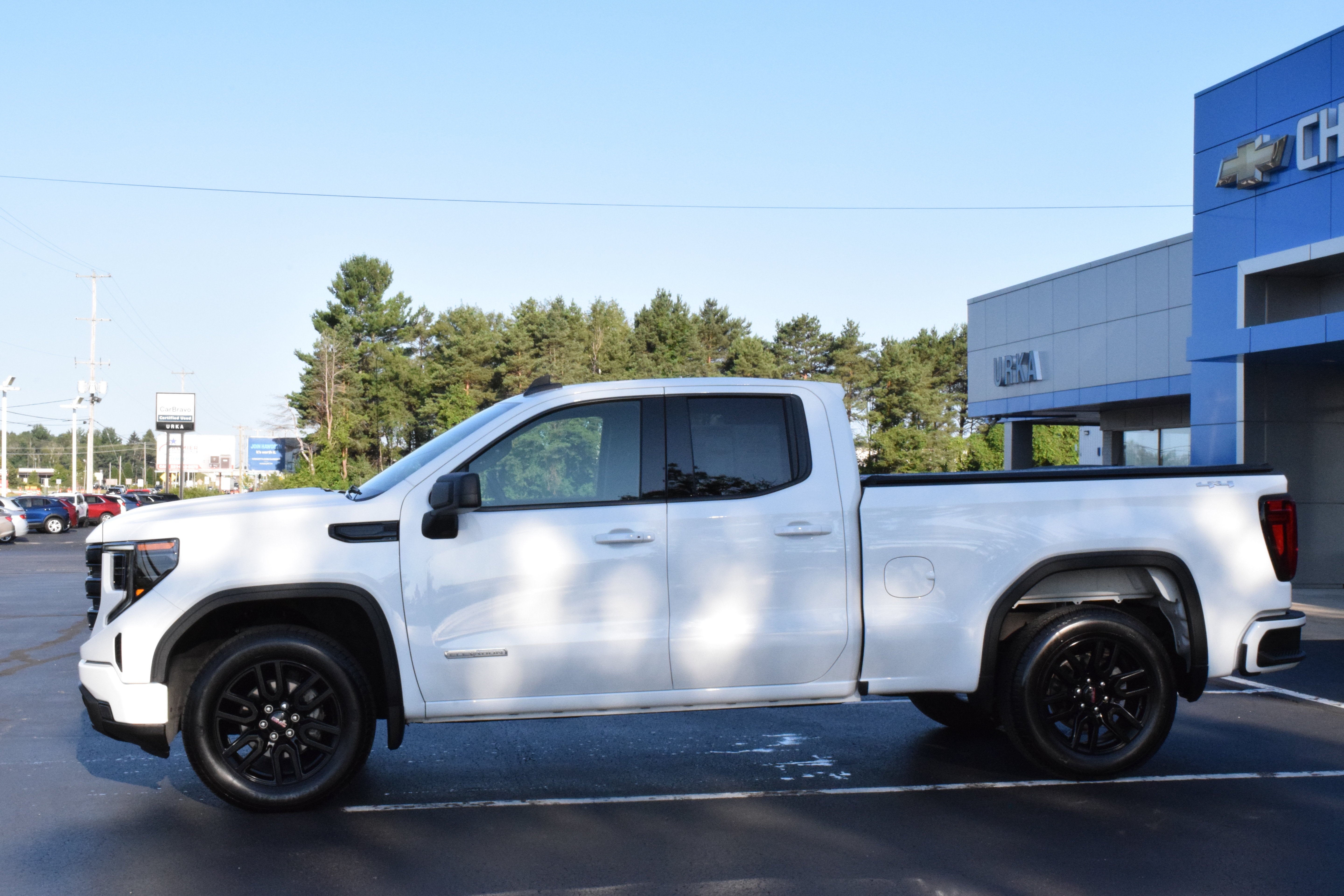 2023 GMC Sierra 1500 Elevation