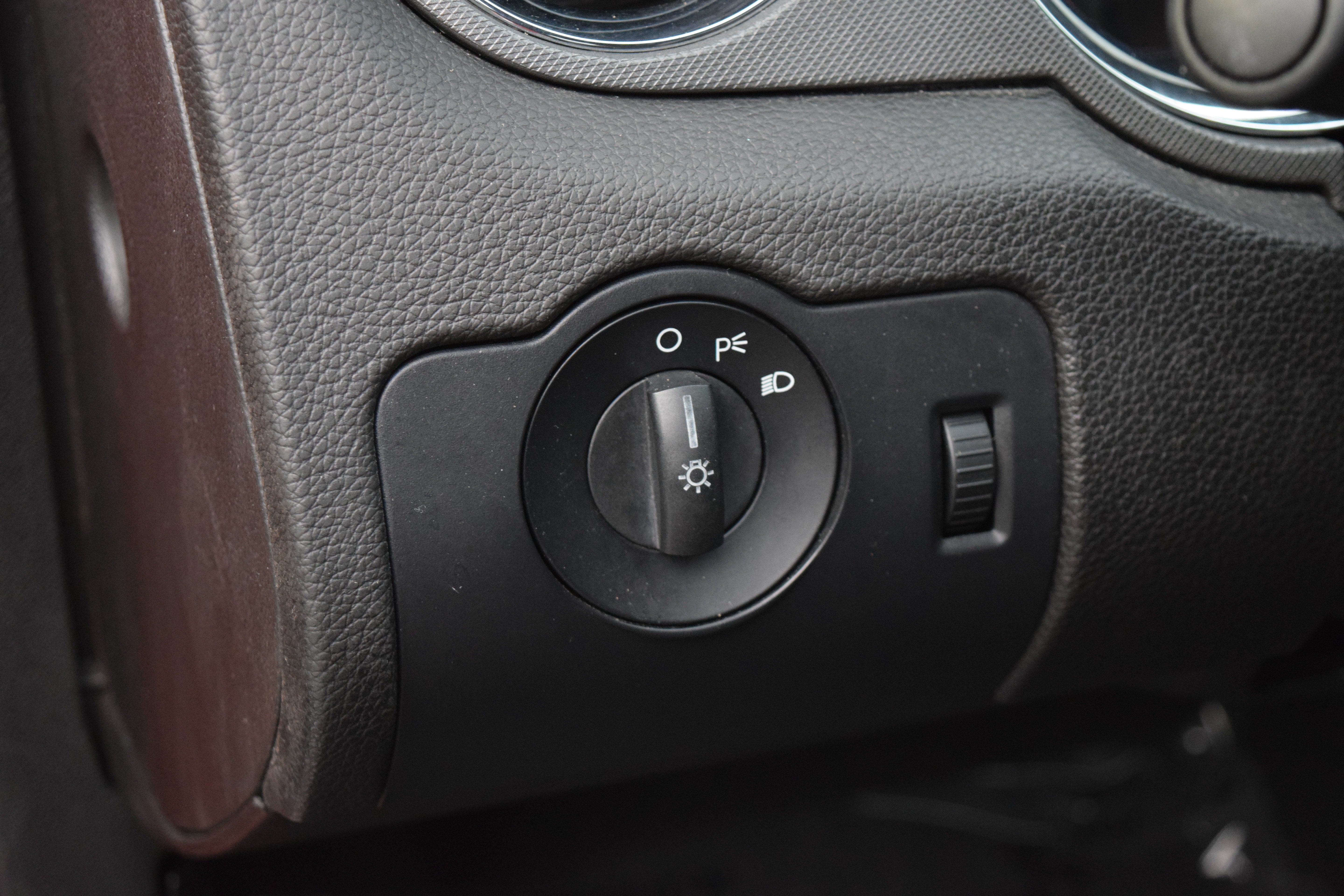 2010 Ford Mustang V6 Premium