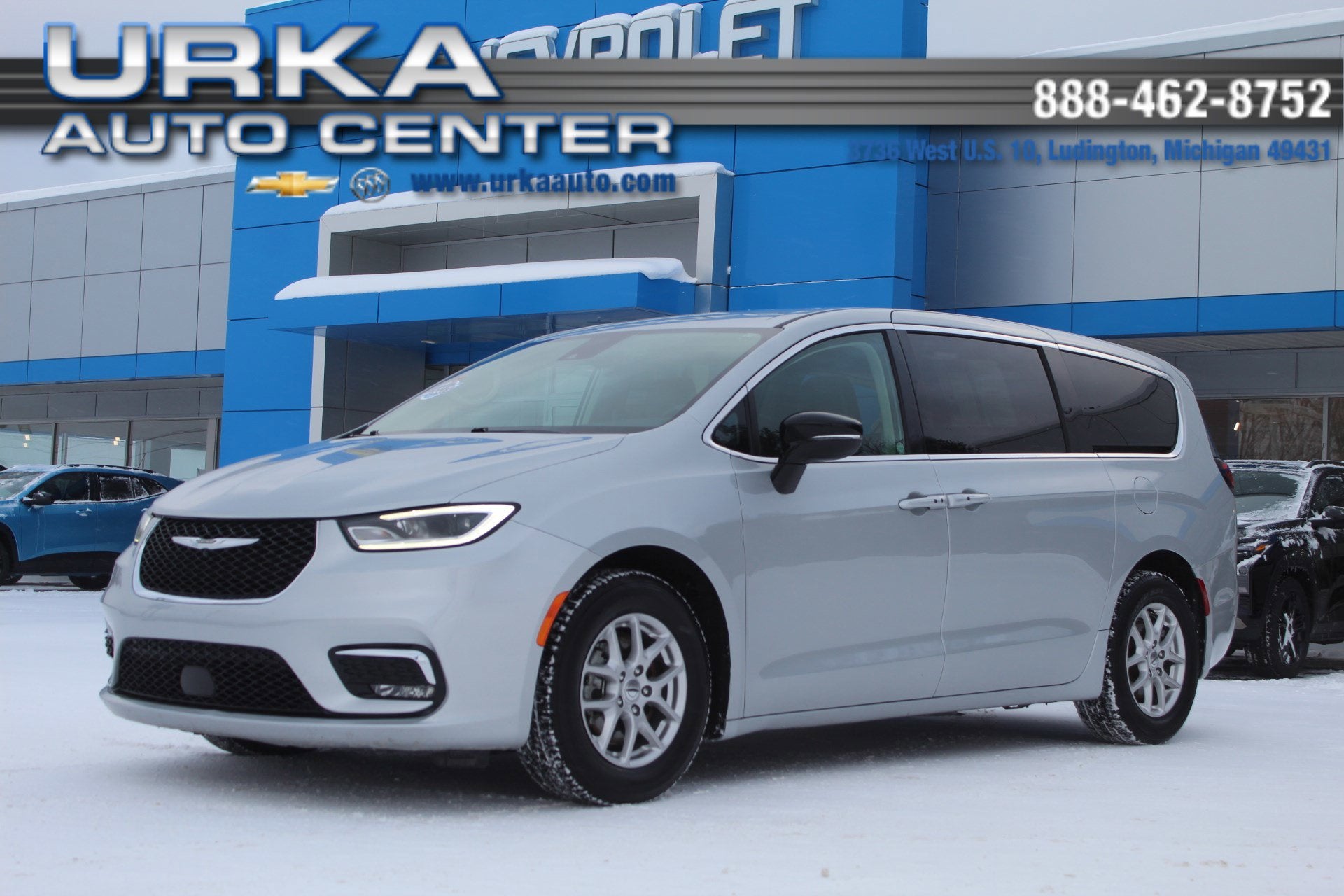 2024 Chrysler Pacifica Touring L