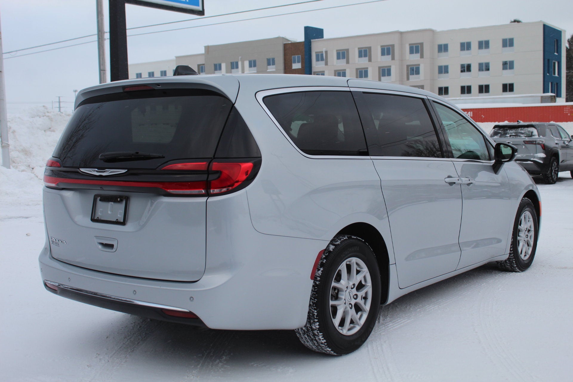 2024 Chrysler Pacifica Touring L