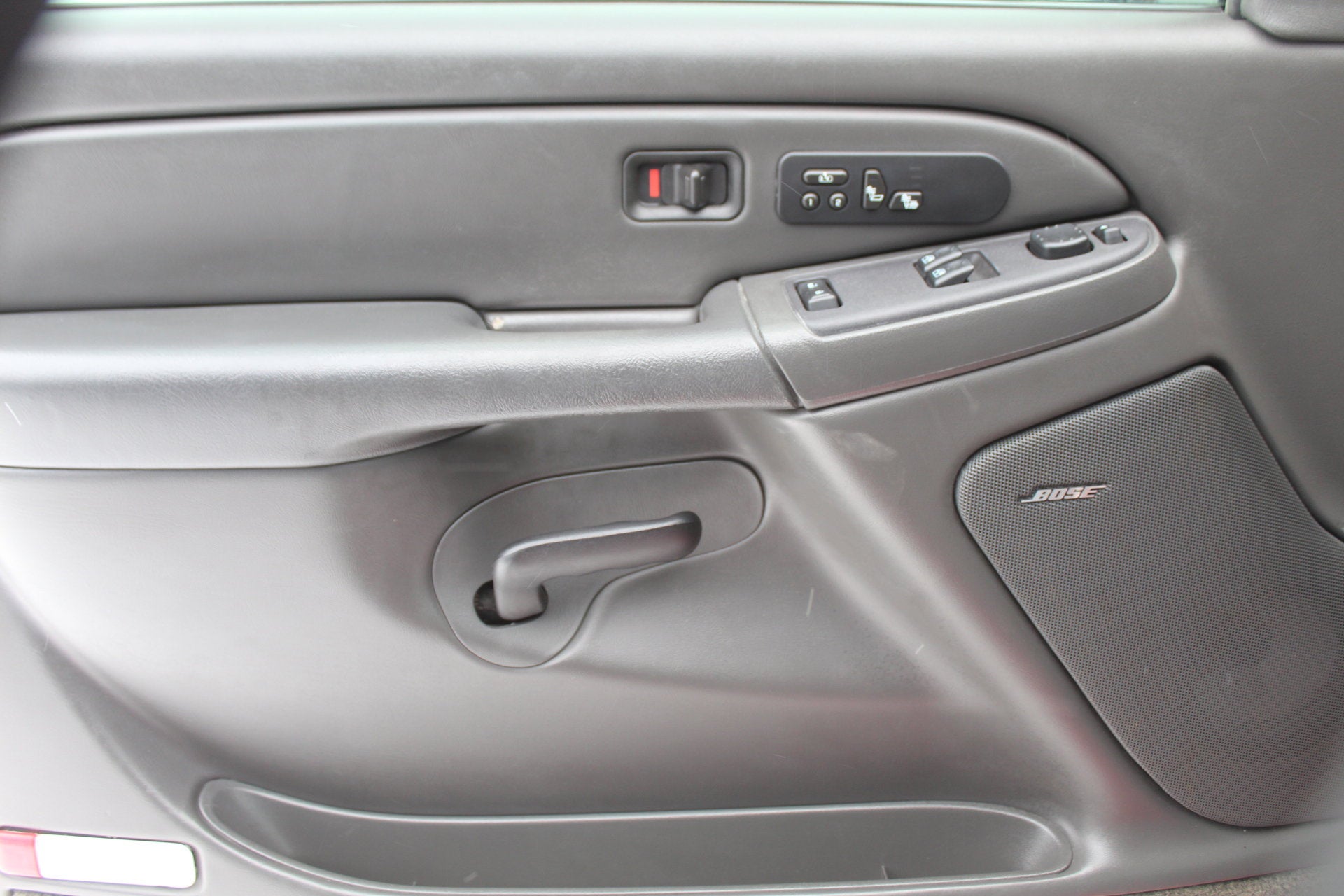 2004 Chevrolet Silverado 1500 SS