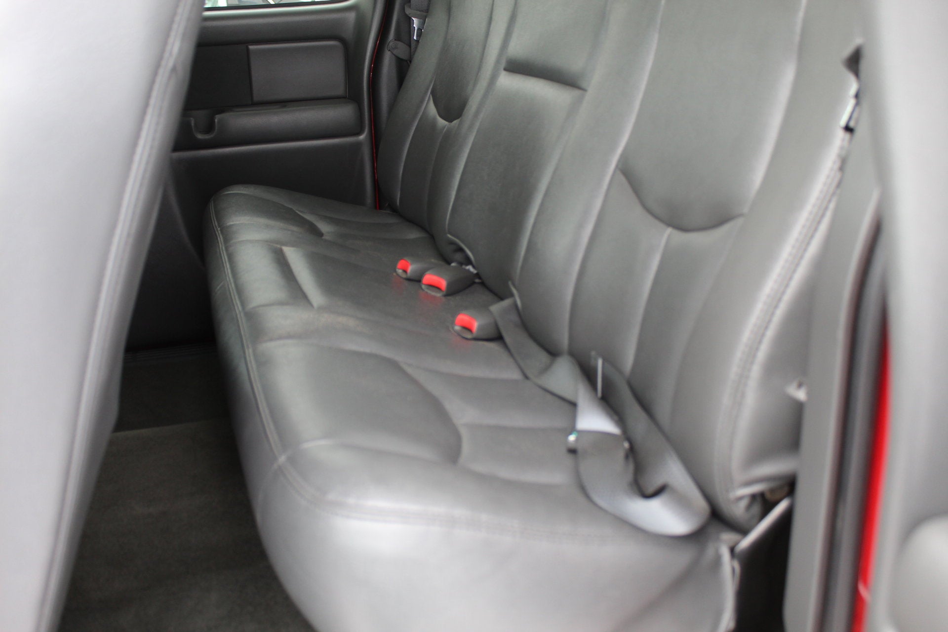 2004 Chevrolet Silverado 1500 SS