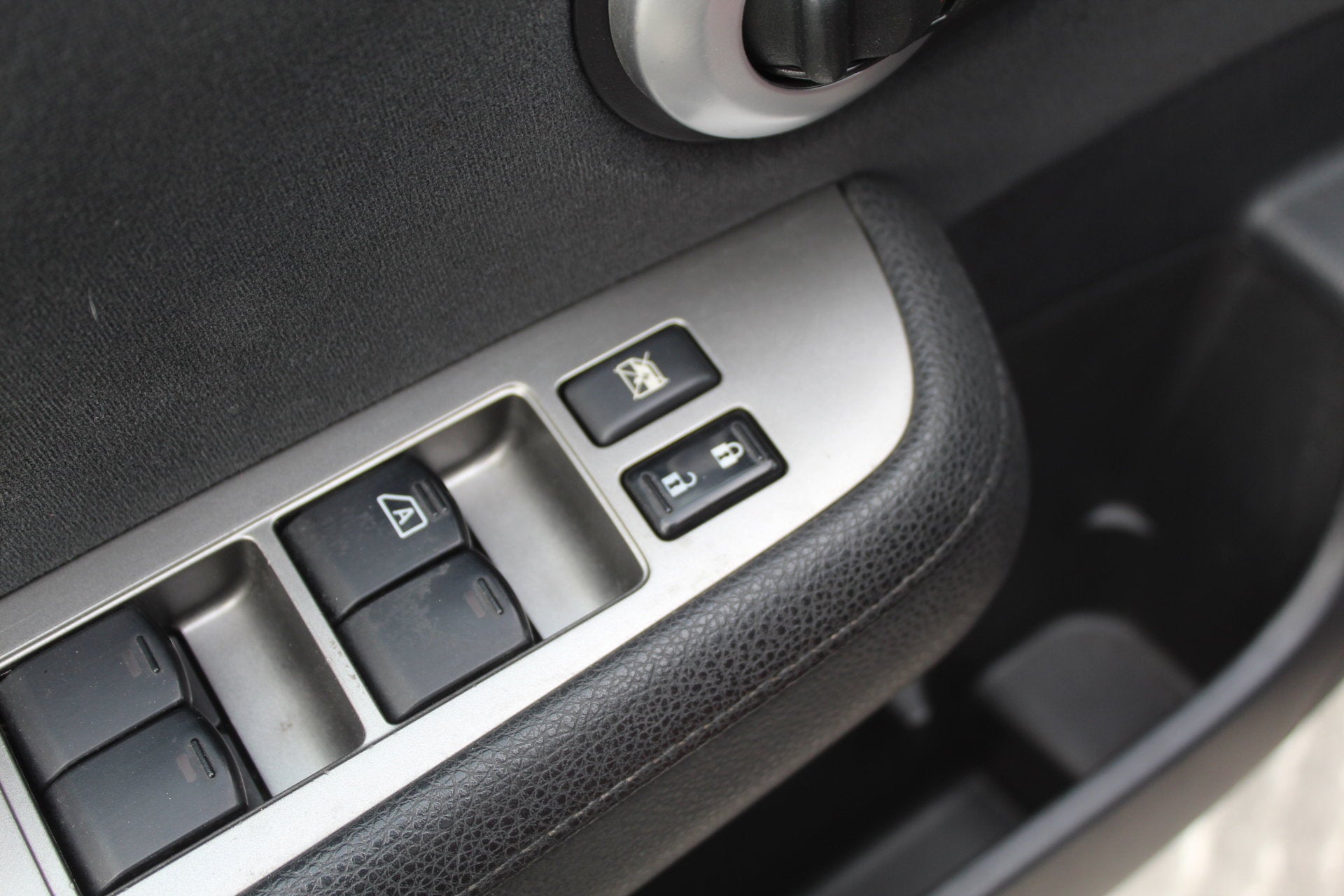 2012 Nissan Versa 1.8 S