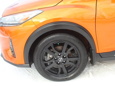 2024 Nissan Kicks SR Xtronic CVT
