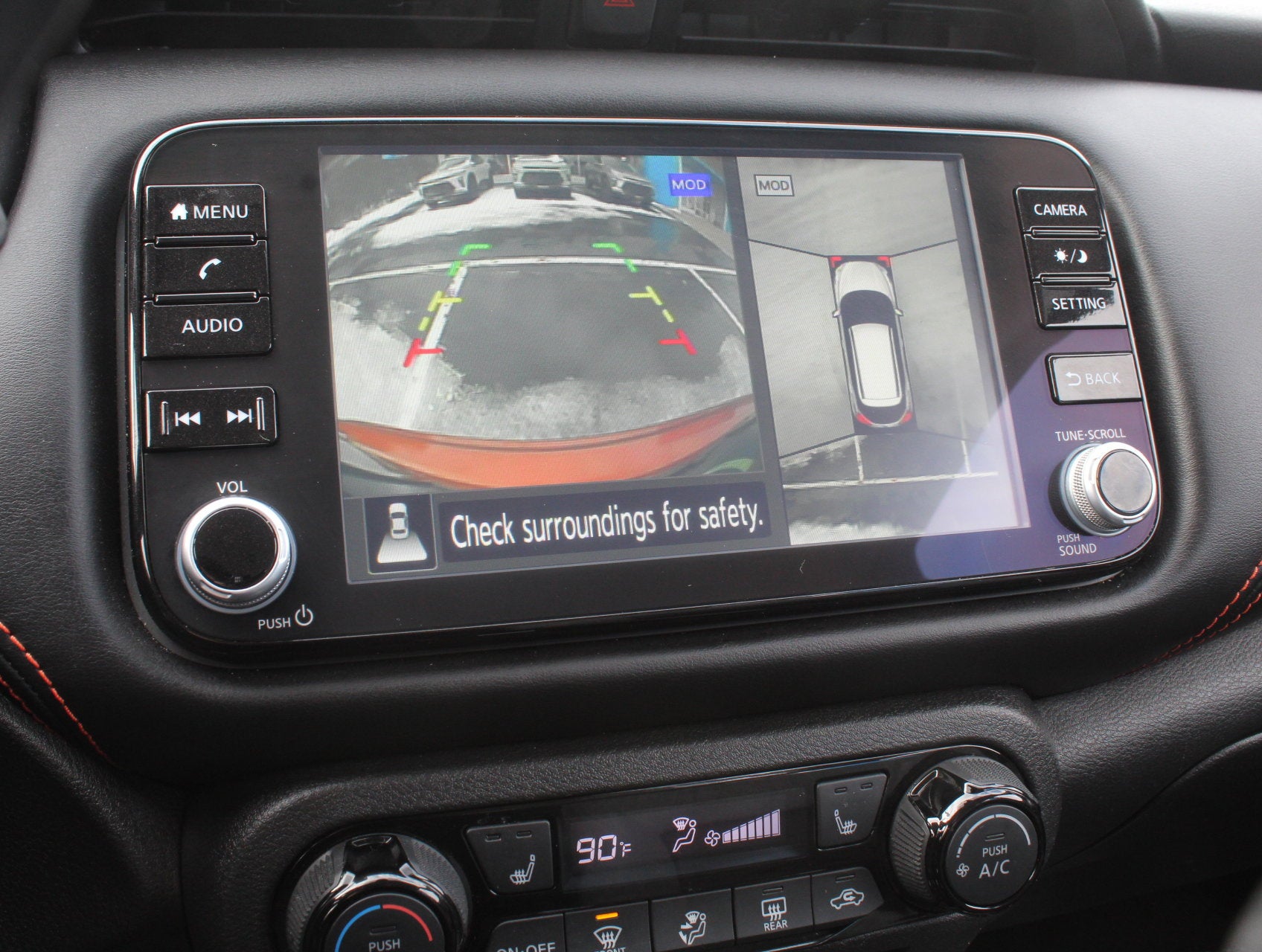 2024 Nissan Kicks SR Xtronic CVT