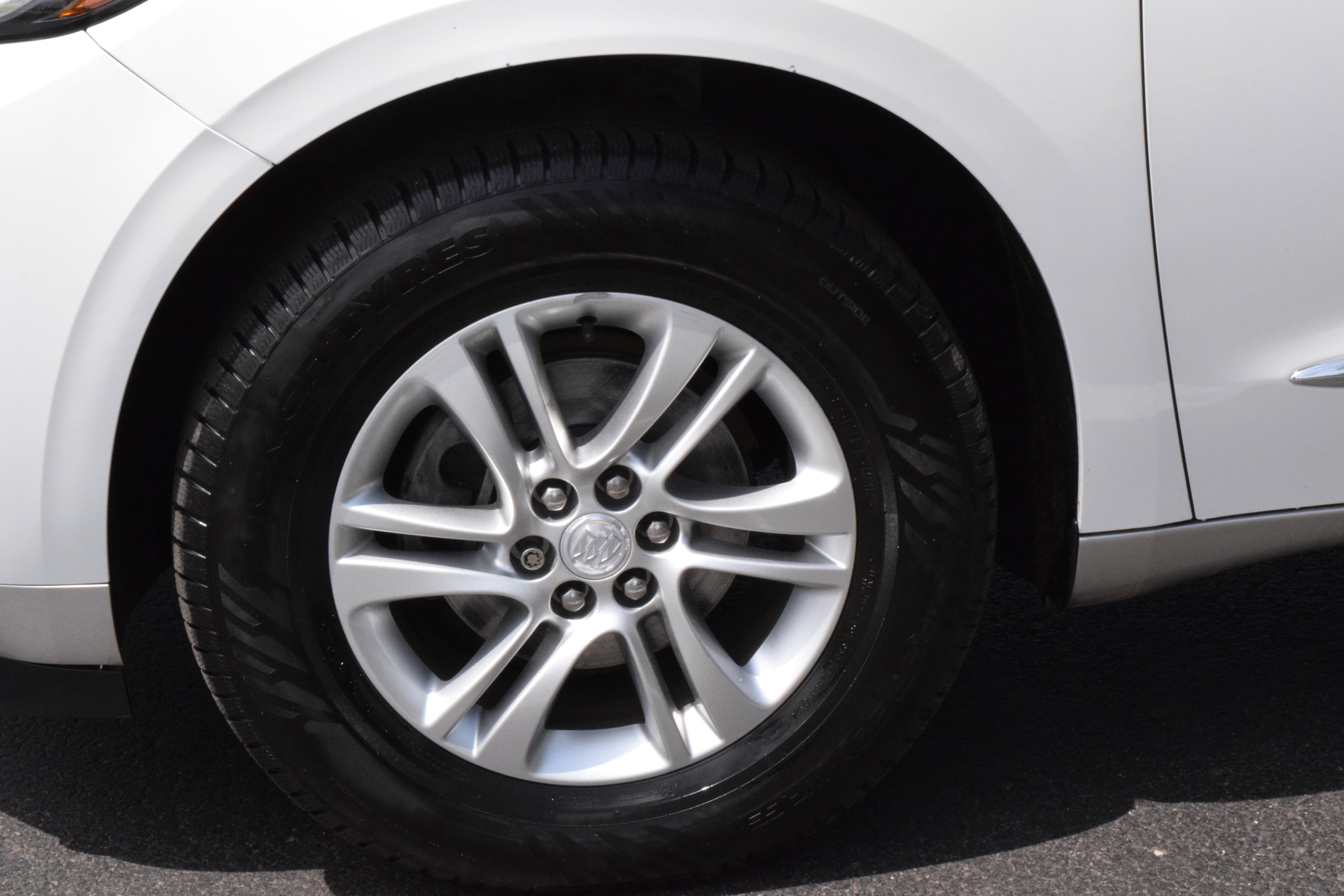 2020 Buick Enclave Essence