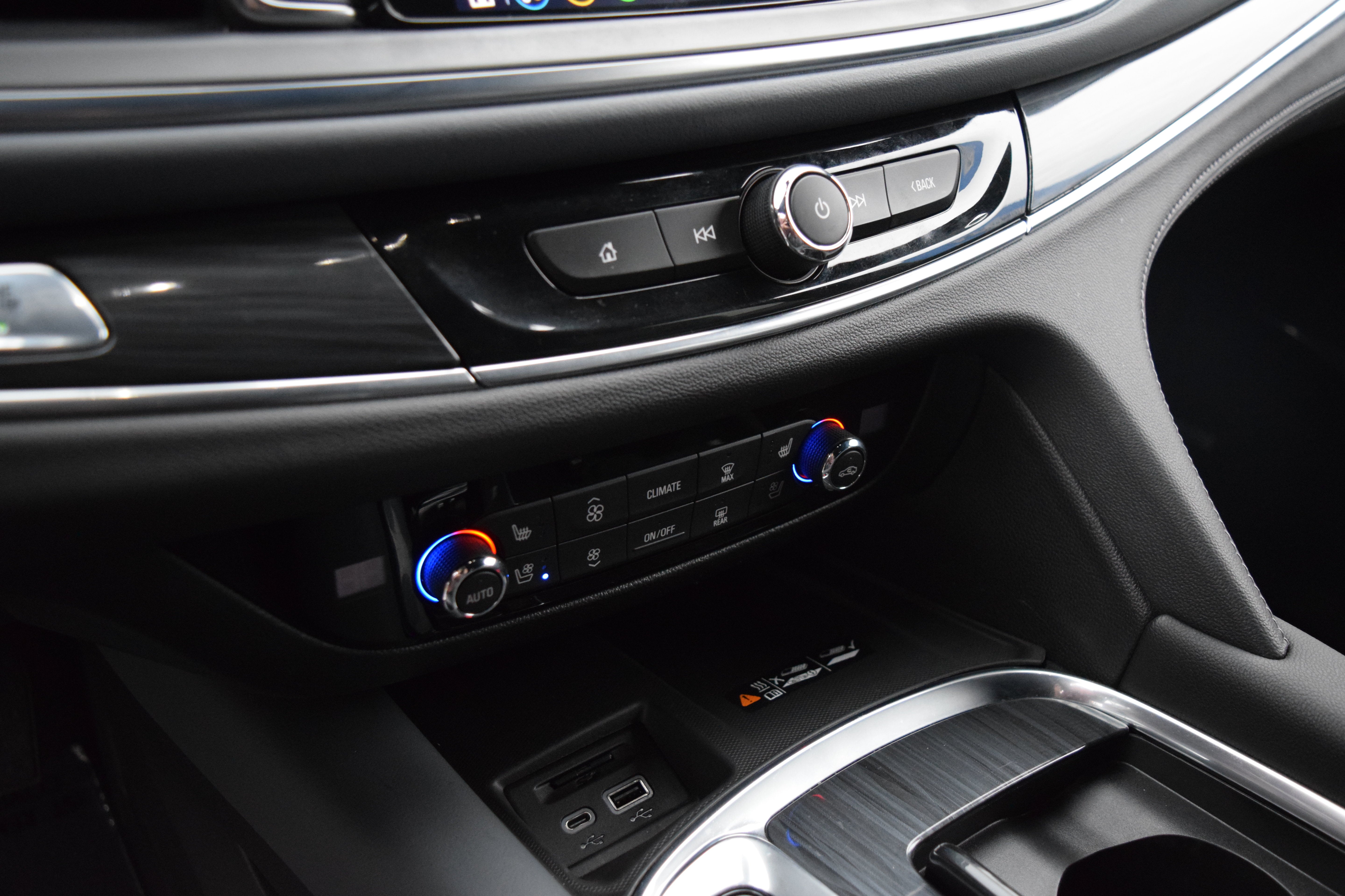 2023 Buick Enclave Premium