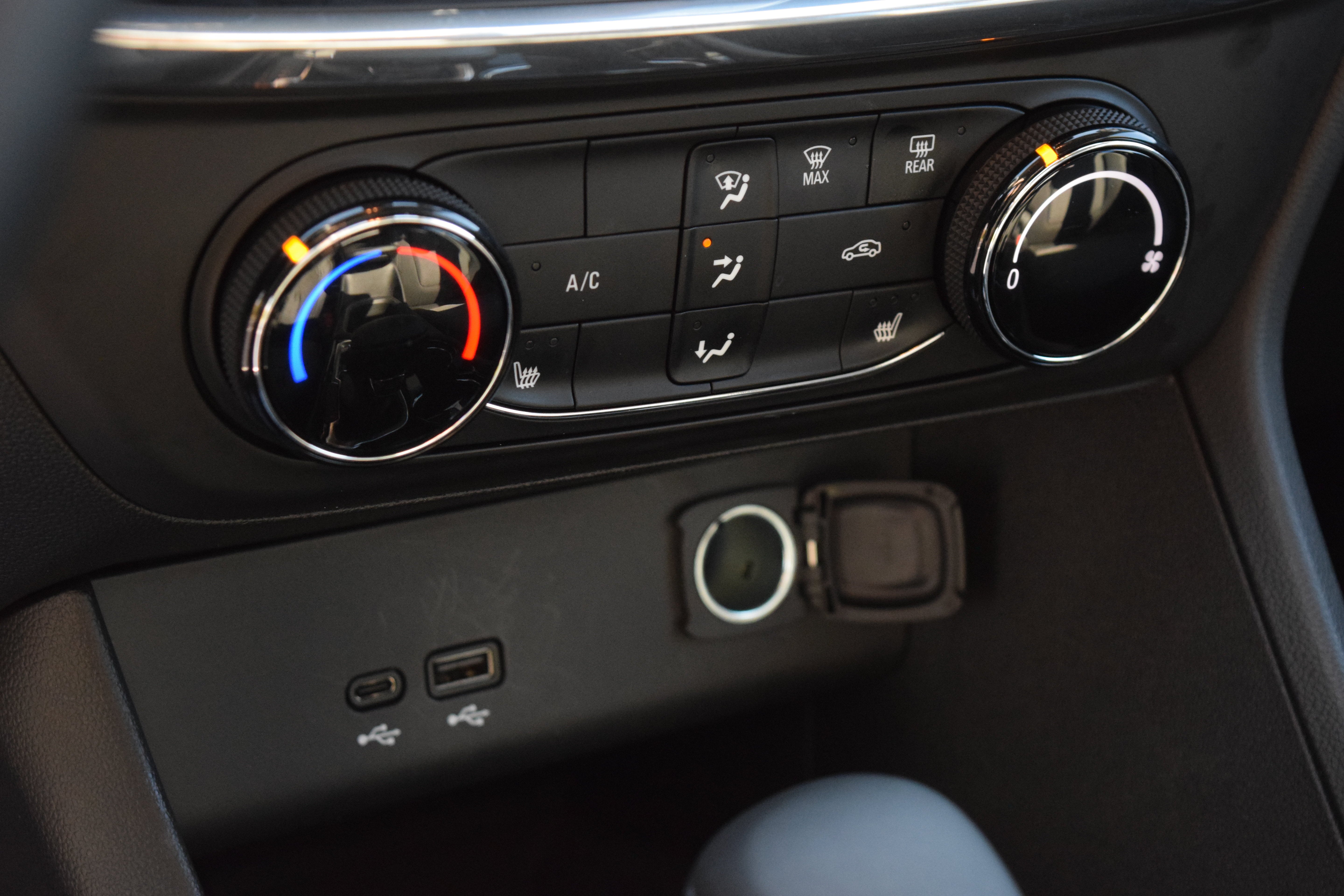 2025 Buick Encore GX Preferred - Photo 23